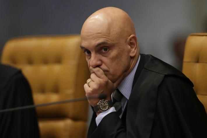 Alexandre de Moraes assume presidência do TSE decidido a não dar tréguas às fake news e milícias digitais