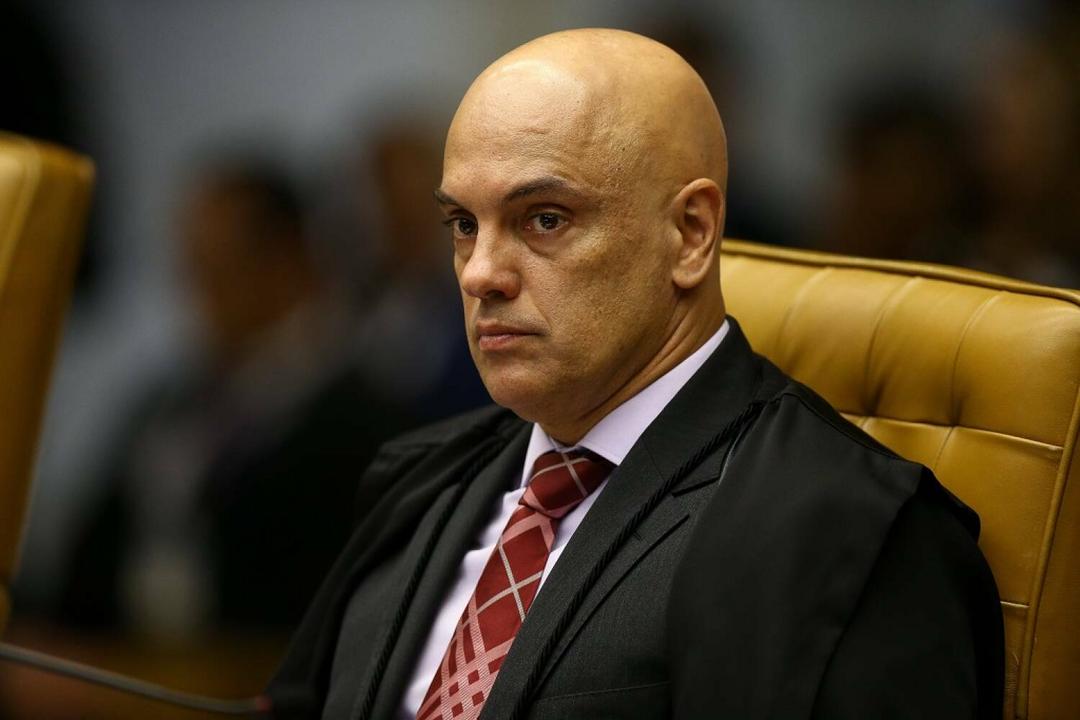Decisão de Moraes divide comunidade jurídica