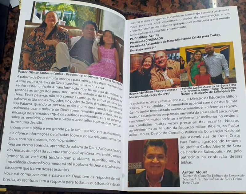 Bíblia com foto do ministro da Educação foi distribuída em evento do MEC