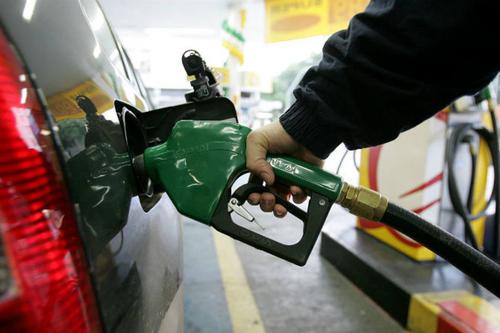 PEC dos combustíveis não deve ter restrições legais, avaliam tributaristas